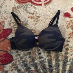 Pink victoria’s secret 32A